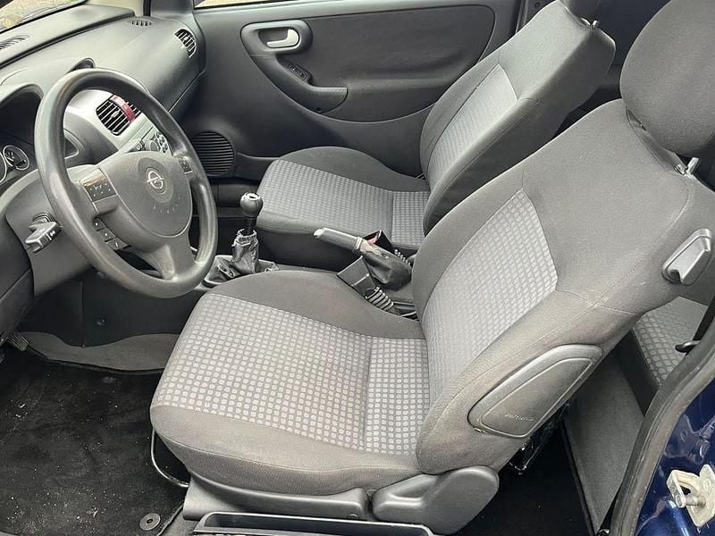 Blau Gebraucht 2005 Opel Corsa Edition Limousine | 1.450 € (Guter Preis) - Bild 1/4