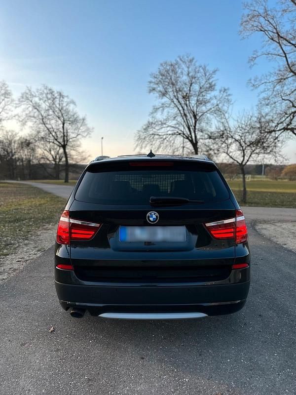 Gebraucht BMW X3 184 PS (135 kW) 2011 Schwarz SUV