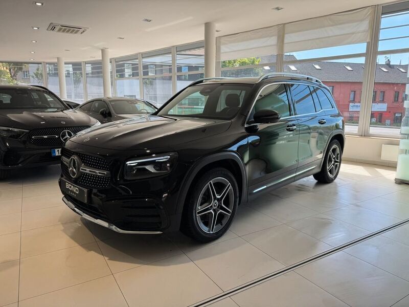 Schwarz Gebraucht 2024 Mercedes GLB200 AMG Line Premium Plus SUV | 46.990 € (Teuer) - Bild 1/4