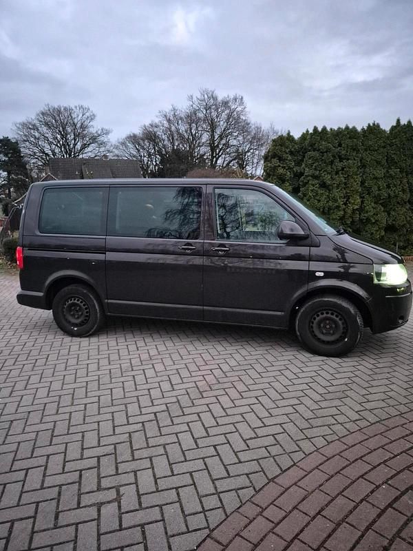 Gebraucht VW Caravelle 140 PS (102 kW) 2010 Violet Van / Kleinbus