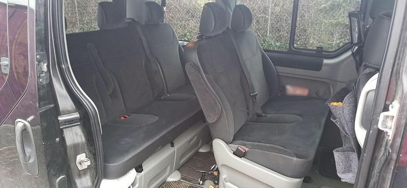 Gebraucht Renault Trafic Black Edition 114 PS (83 kW) 2014 Schwarz Van / Kleinbus