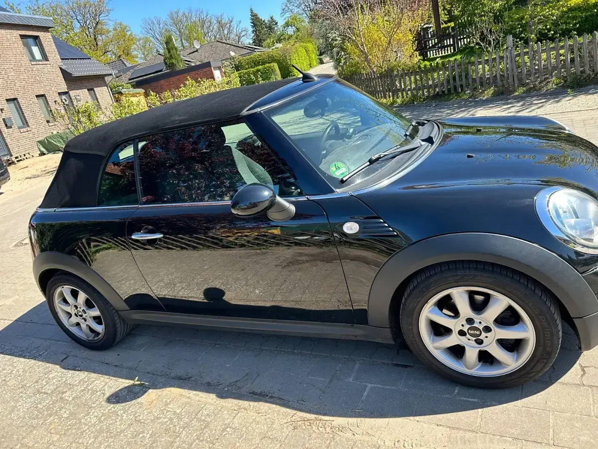 Gebraucht Mini Cooper Cabriolet 122 PS (89 kW) 2010 Schwarz Cabrio