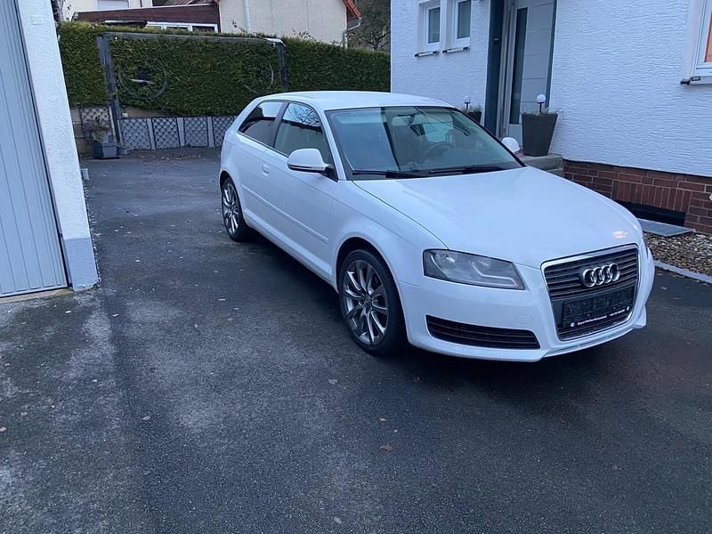 Weiß Gebraucht 2008 Audi A3 Limousine | 4.199 € (Fairer Preis) - Bild 1/4