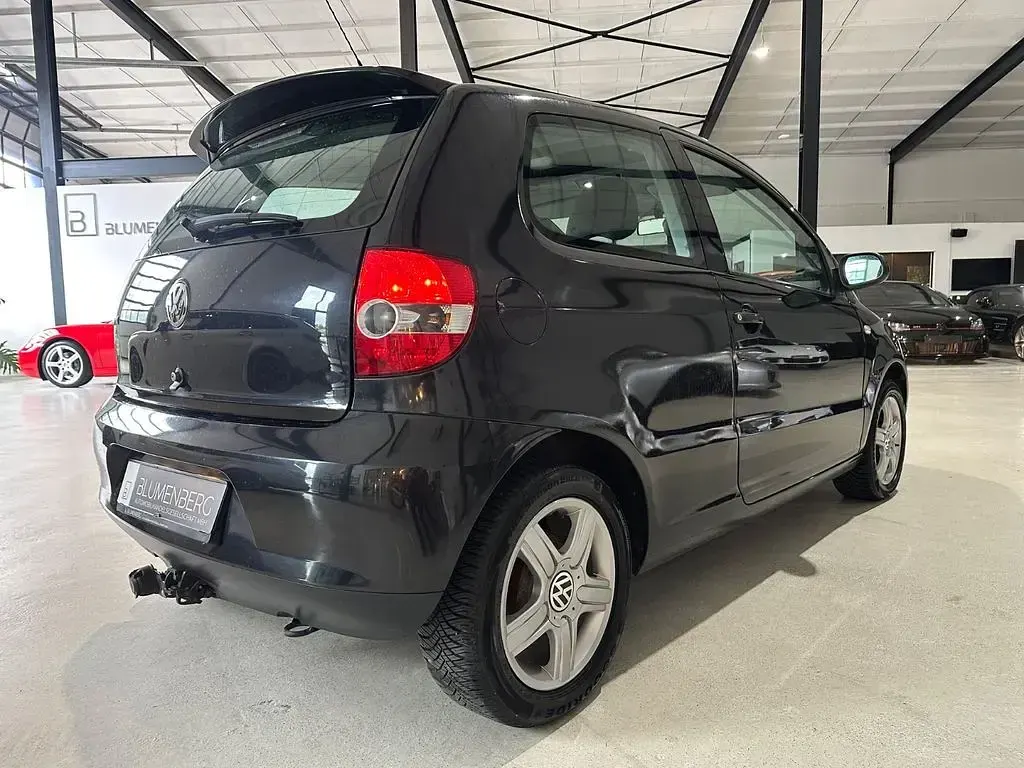 Gebraucht VW Fox Style 54 PS (39 kW) 2011 Blackmagic Kleinwagen