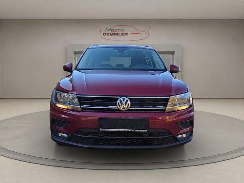 Gebraucht VW Tiguan 150 PS (110 kW) 2018 Rot SUV