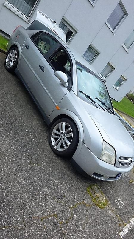 Gebraucht Opel Vectra 122 PS (89 kW) 2004 Silber Limousine
