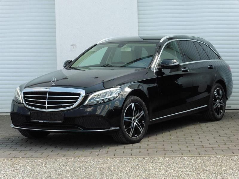 Schwarz Gebraucht 2019 Mercedes C220 Exclusive Limousine | 22.490 € (Guter Preis) - Bild 1/4