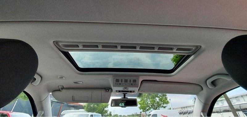 Gebraucht VW T5 Comfortline 179 PS (131 kW) 2013 Blau Van