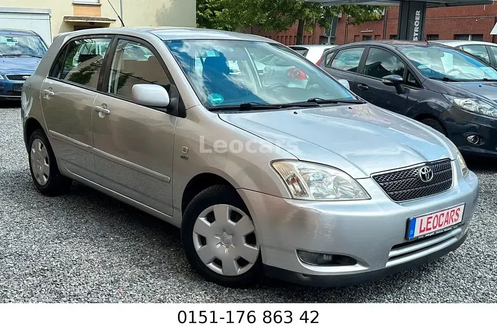 Gebraucht Toyota Corolla 110 PS (80 kW) 2004 Silber Limousine
