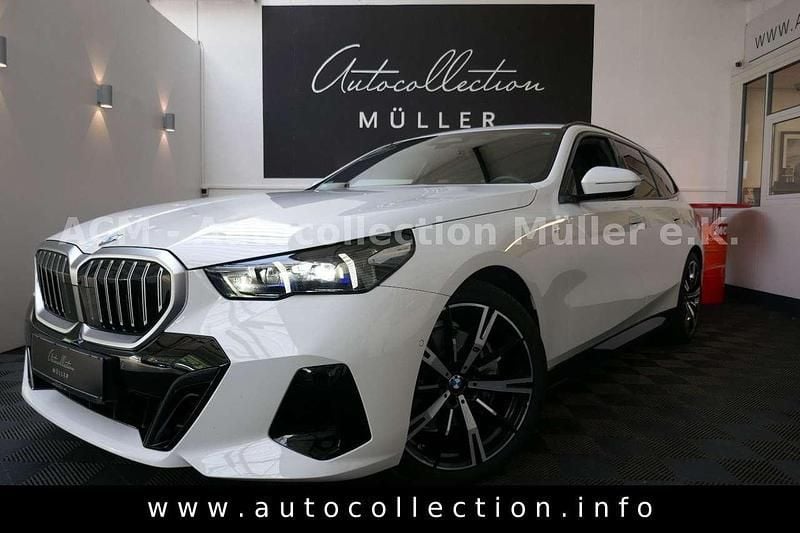 Alpinweiss iii Gebraucht 2025 BMW 540 M Sport Kombi | 68.997 € (Superpreis) - Bild 1/4