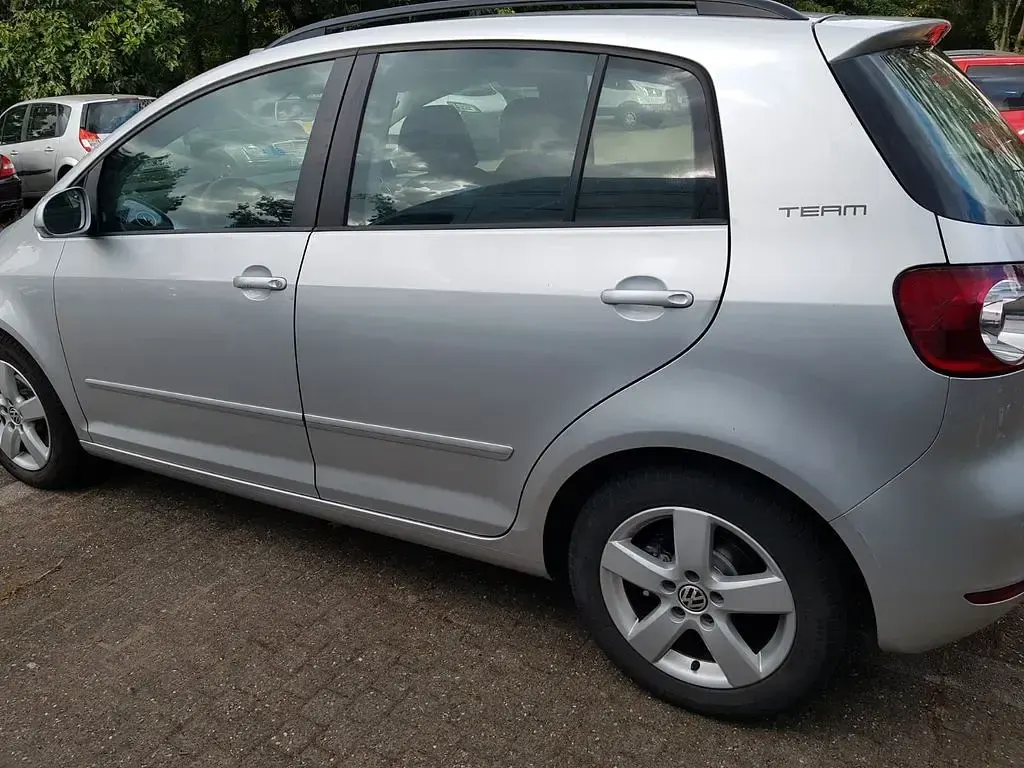 Gebraucht VW Golf Plus Team 105 PS (77 kW) 2010 Grau Van / Kleinbus