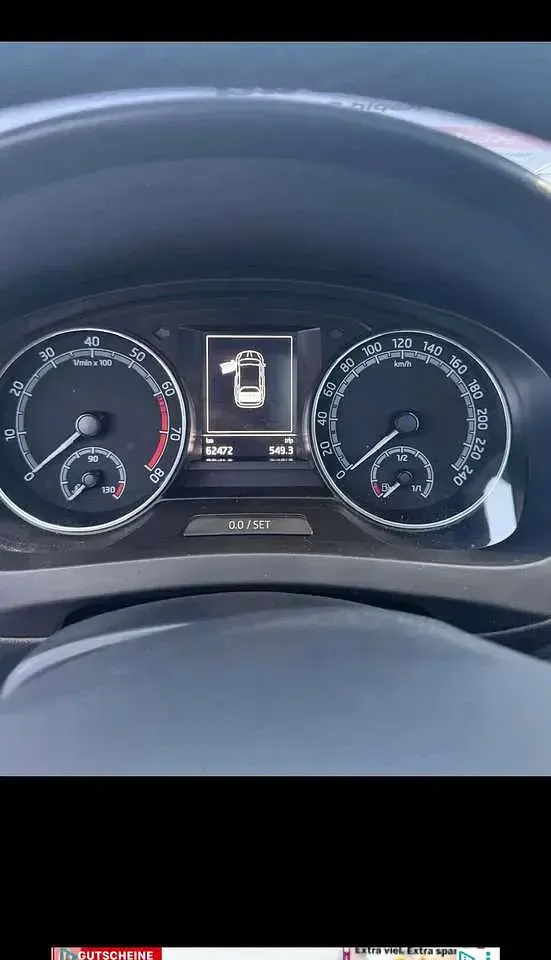 Gebraucht Skoda Rapid Style 125 PS (91 kW) 2017 Grau Kleinwagen