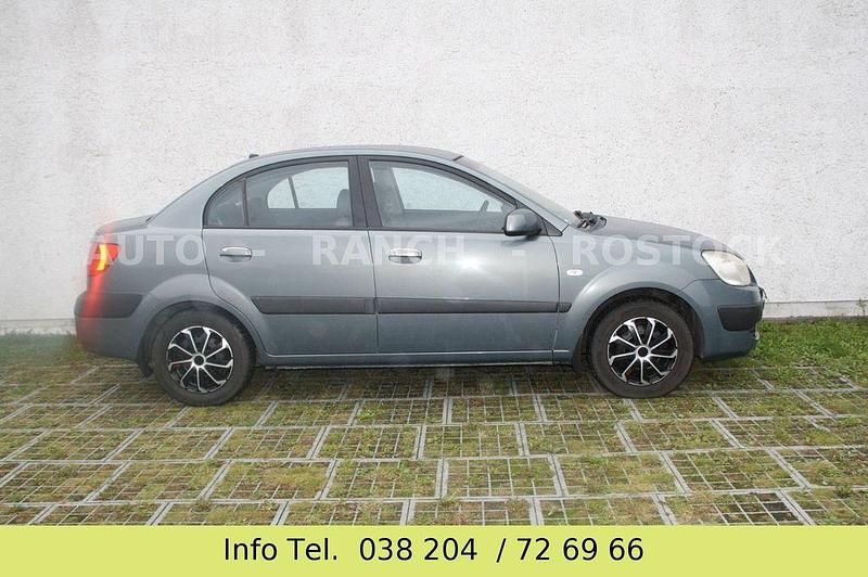 Second-hand Kia Rio 110 CP (80 kW) 2009 Gri Berlinǎ