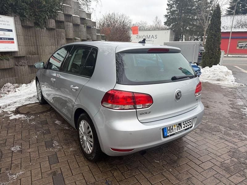 Gebraucht VW Golf VI Comfortline 105 PS (77 kW) 2011 Silber Kleinwagen