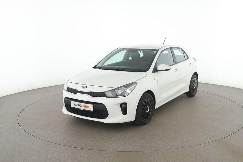 Weiß Gebraucht 2017 Kia Rio Spirit Kleinwagen | 11.940 € (Fairer Preis) - Bild 1/3