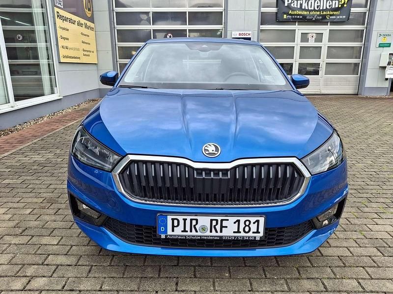 Gebraucht Skoda Fabia Selection 95 PS (69 kW) 2025 Raceblau metallic Kleinwagen