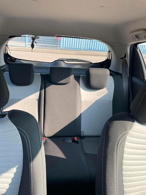 Gebraucht Toyota Yaris 111 PS (81 kW) 2017 Schwarz Kleinwagen