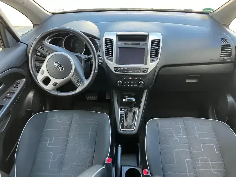 Gebraucht Kia Venga Spirit 125 PS (91 kW) 2017 Sandbeige met. Kleinwagen