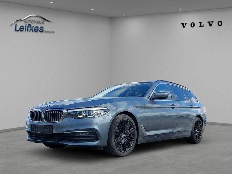 Gebraucht BMW 530 265 PS (194 kW) 2018 Blau Kombi