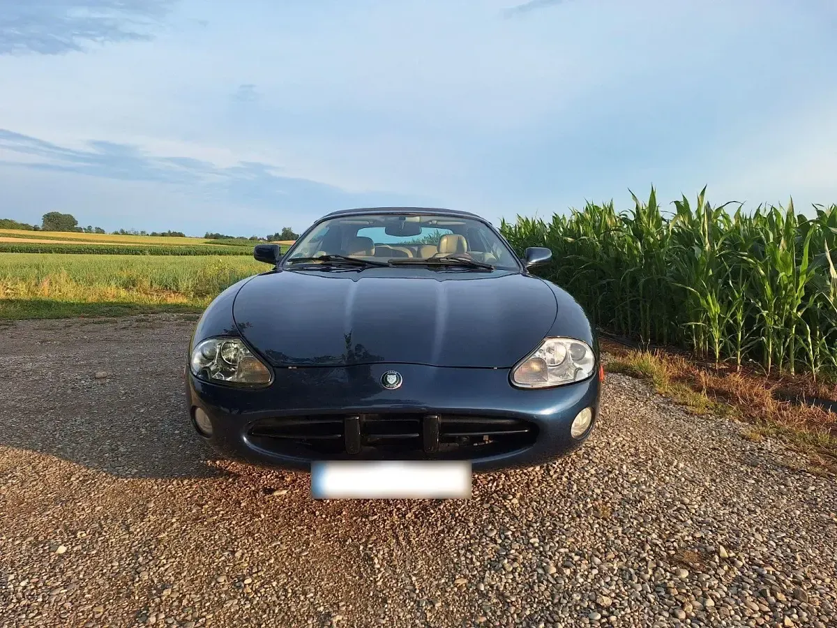 Gebraucht Jaguar XK8 284 PS (208 kW) 2000 Blau Cabrio