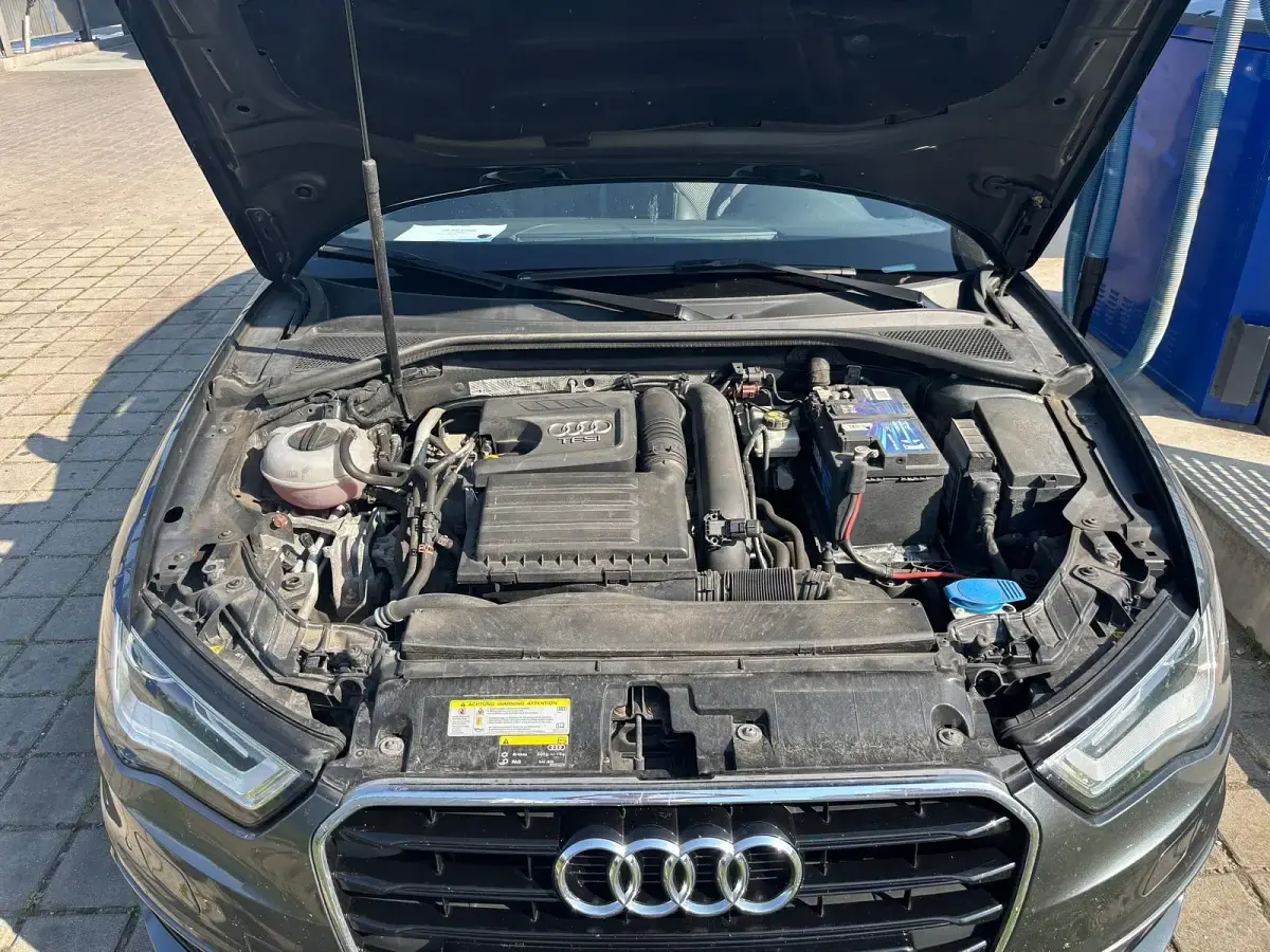 Gebraucht Audi A3 S-Line 150 PS (110 kW) 2015 Grau Limousine