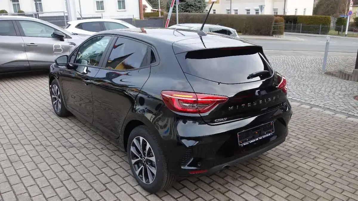 Neu Mitsubishi Colt Plus 143 PS (105 kW) 2025 Schwarz Kleinwagen