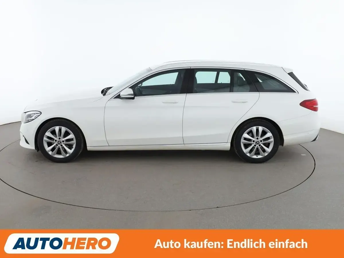 Gebraucht Mercedes C180 Avantgarde 156 PS (114 kW) 2019 Weiß Kombi