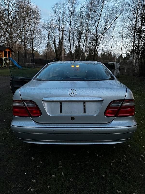 Gebraucht Mercedes CLK320 220 PS (161 kW) 2000 Silber Coupé