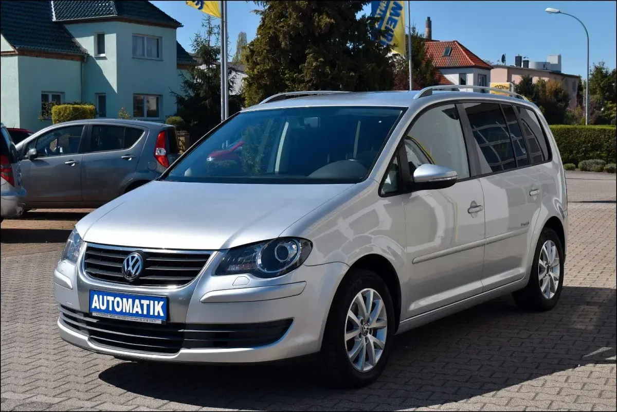 Gebraucht VW Touran Freestyle 140 PS (102 kW) 2009 Silber Van / Kleinbus
