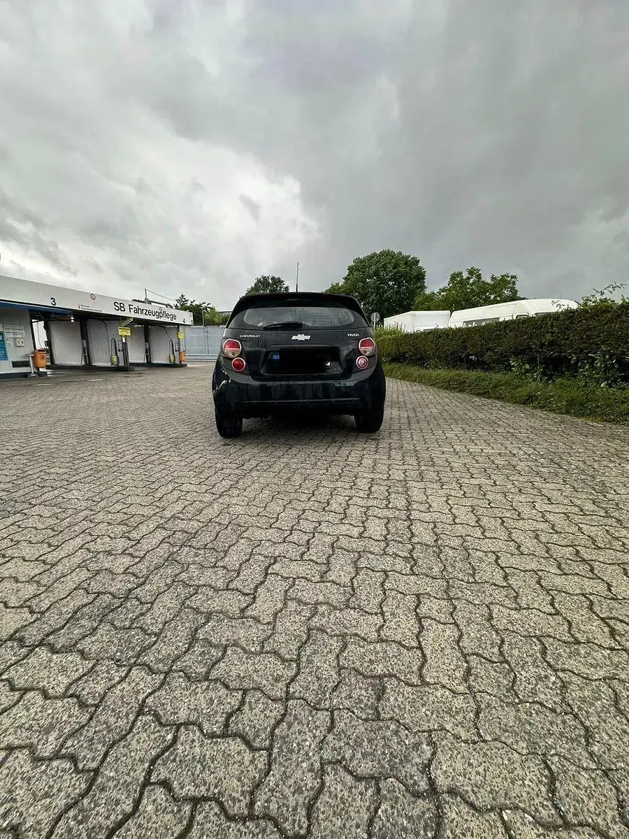 Gebraucht Chevrolet Aveo LTZ 95 PS (69 kW) 2012 Schwarz Limousine