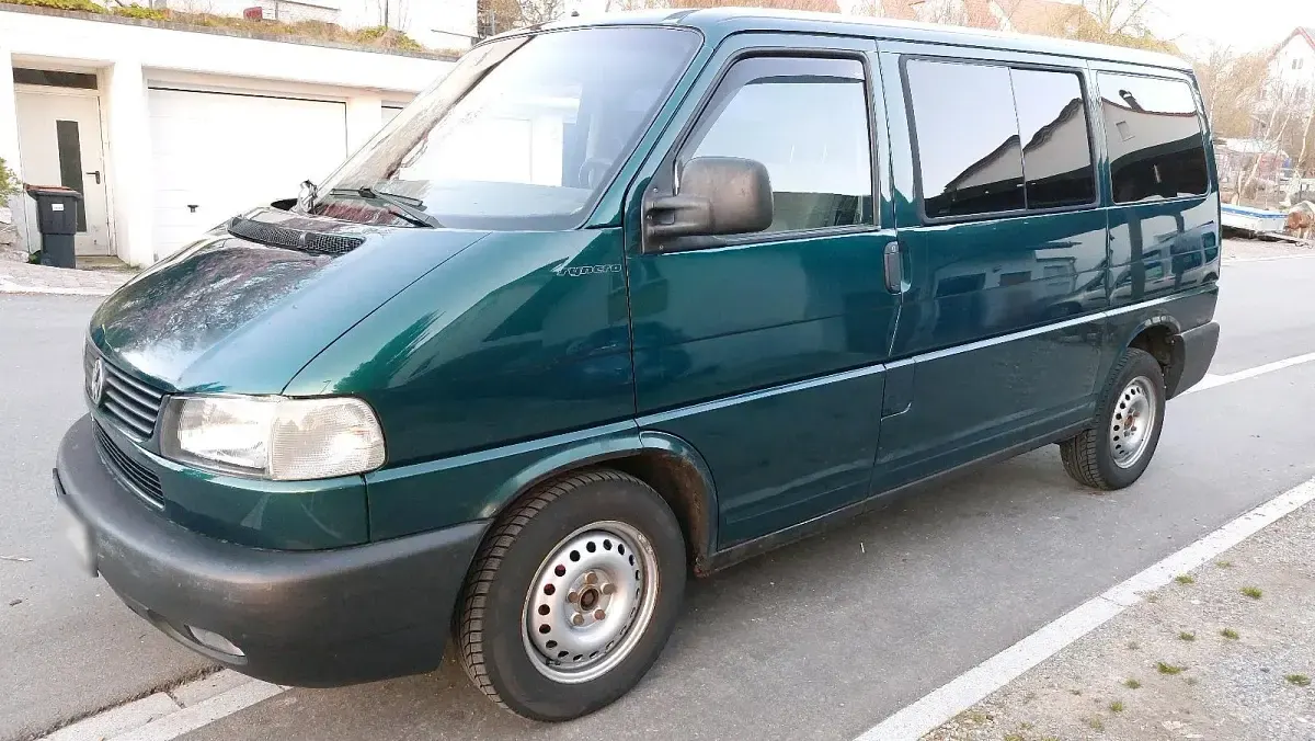 Gebraucht VW Multivan 115 PS (84 kW) 1998 Grün Van / Kleinbus