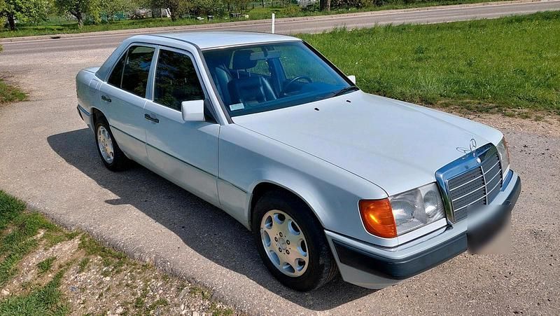 Gebraucht Mercedes E400 279 PS (205 kW) 1992 Weiß Limousine