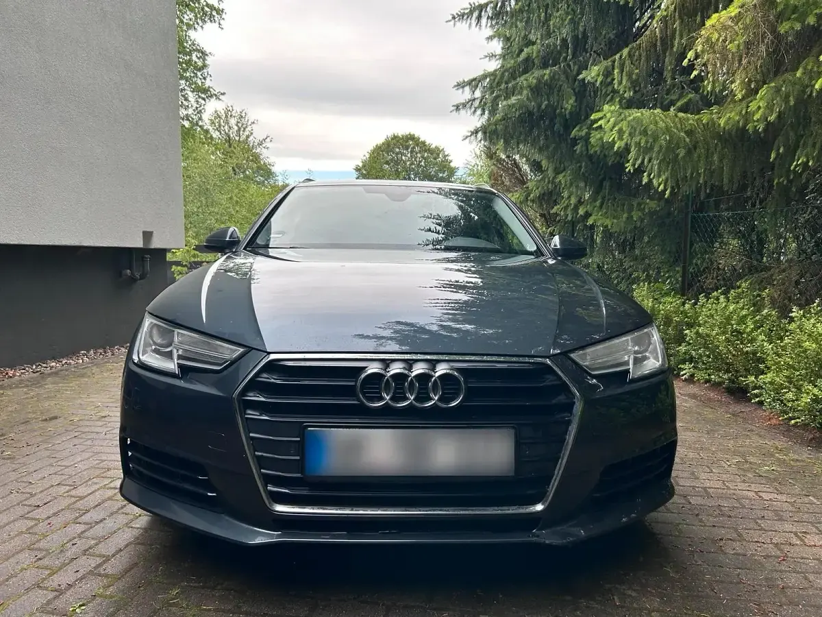 Gebraucht Audi A4 150 PS (110 kW) 2016 Grau Kombi