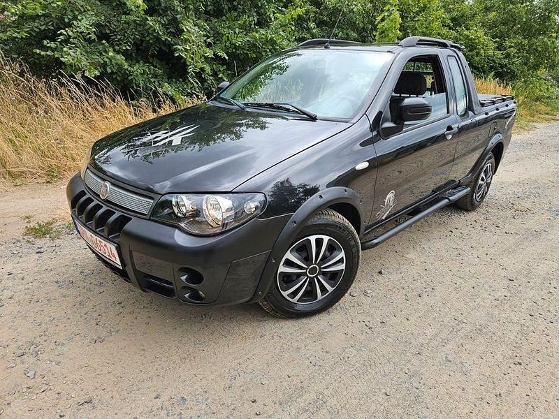 Schwarz Gebraucht 2012 Fiat Strada SUV | 6.300 € (Teuer) - Bild 1/4