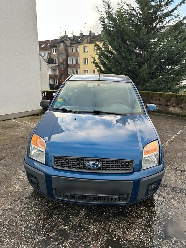 Blau Gebraucht 2009 Ford Fusion Kleinwagen | 1.900 € - Bild 1/4