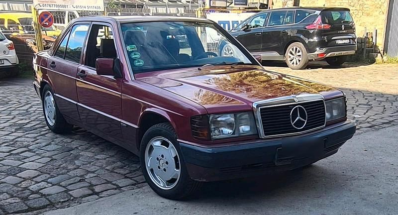 Rot Gebraucht 1991 Mercedes 190 Sportline Limousine | 6.000 € - Bild 1/4