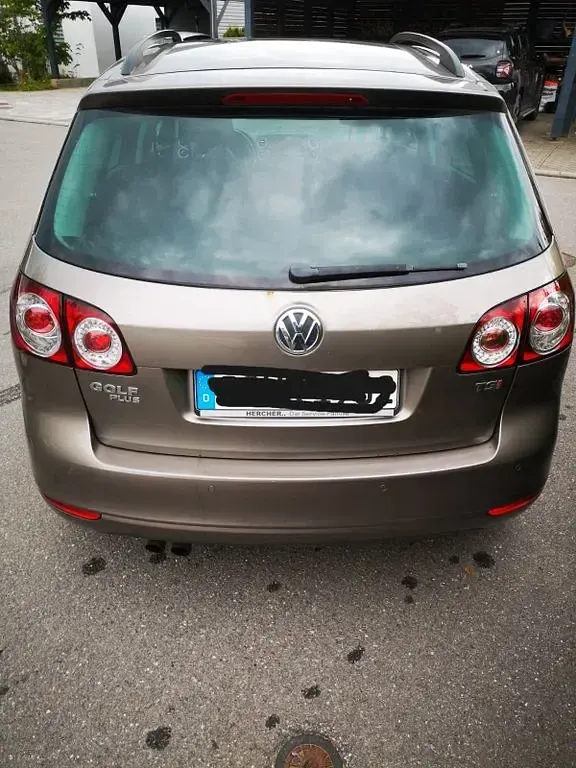 Gebraucht VW Golf Plus Cross Team 122 PS (89 kW) 2010 Braun Van / Kleinbus