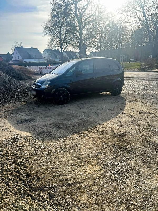 Gebraucht Opel Meriva 100 PS (73 kW) 2010 Schwarz Van / Kleinbus