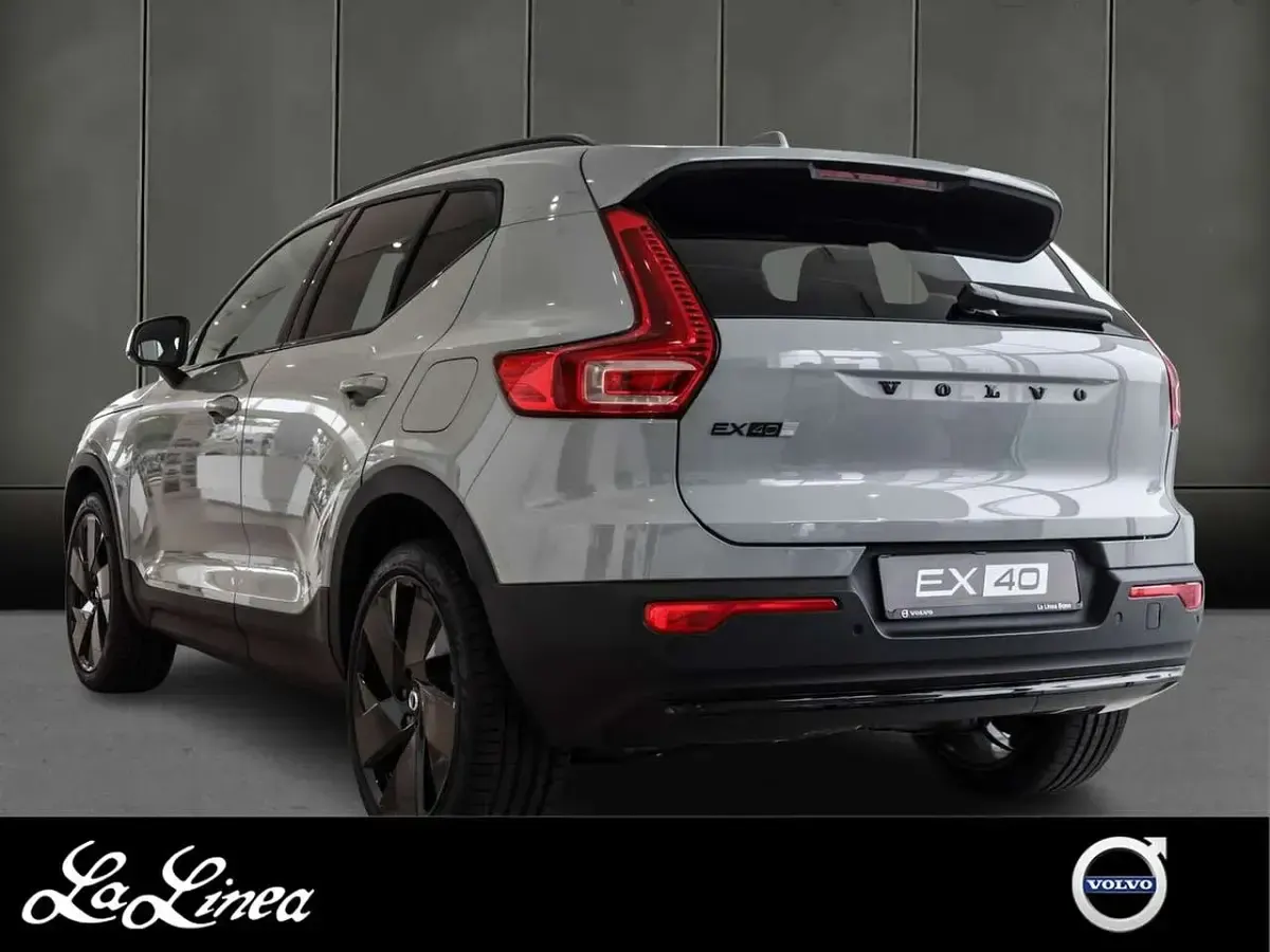 Gebraucht Volvo EX40 Plus 185 kW (252 PS) 2026 Grau SUV