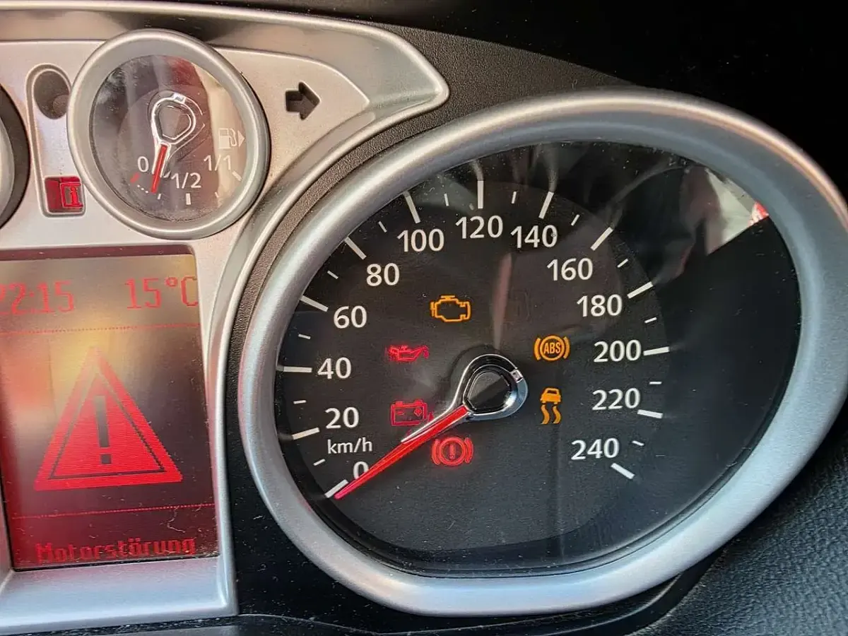 Gebraucht Ford Focus Ghia 101 PS (74 kW) 2004 Kombi