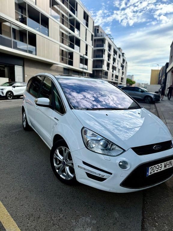 Weiß Gebraucht 2013 Ford S-MAX Titanium S Van / Kleinbus | 11.900 € (Fairer Preis) - Bild 1/4