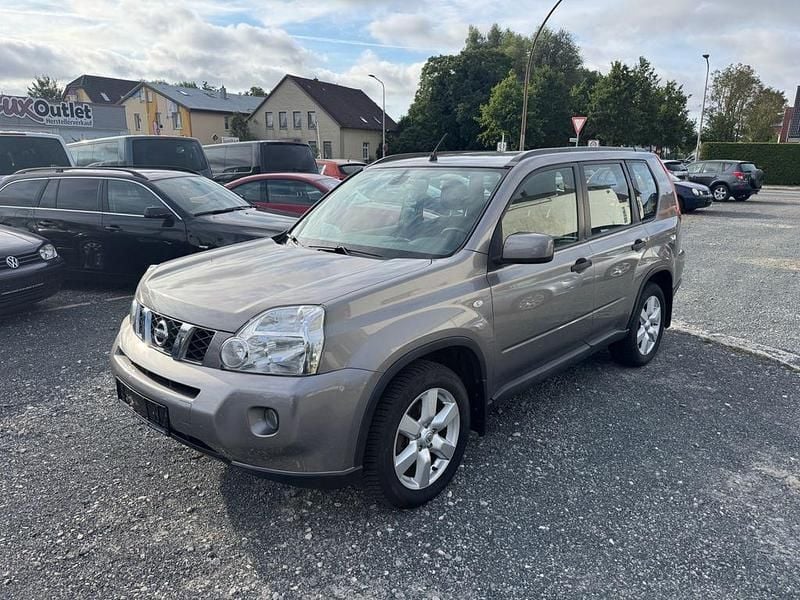 Grau Gebraucht 2008 Nissan X-Trail SE SUV | 9.999 € (Fairer Preis) - Bild 1/4
