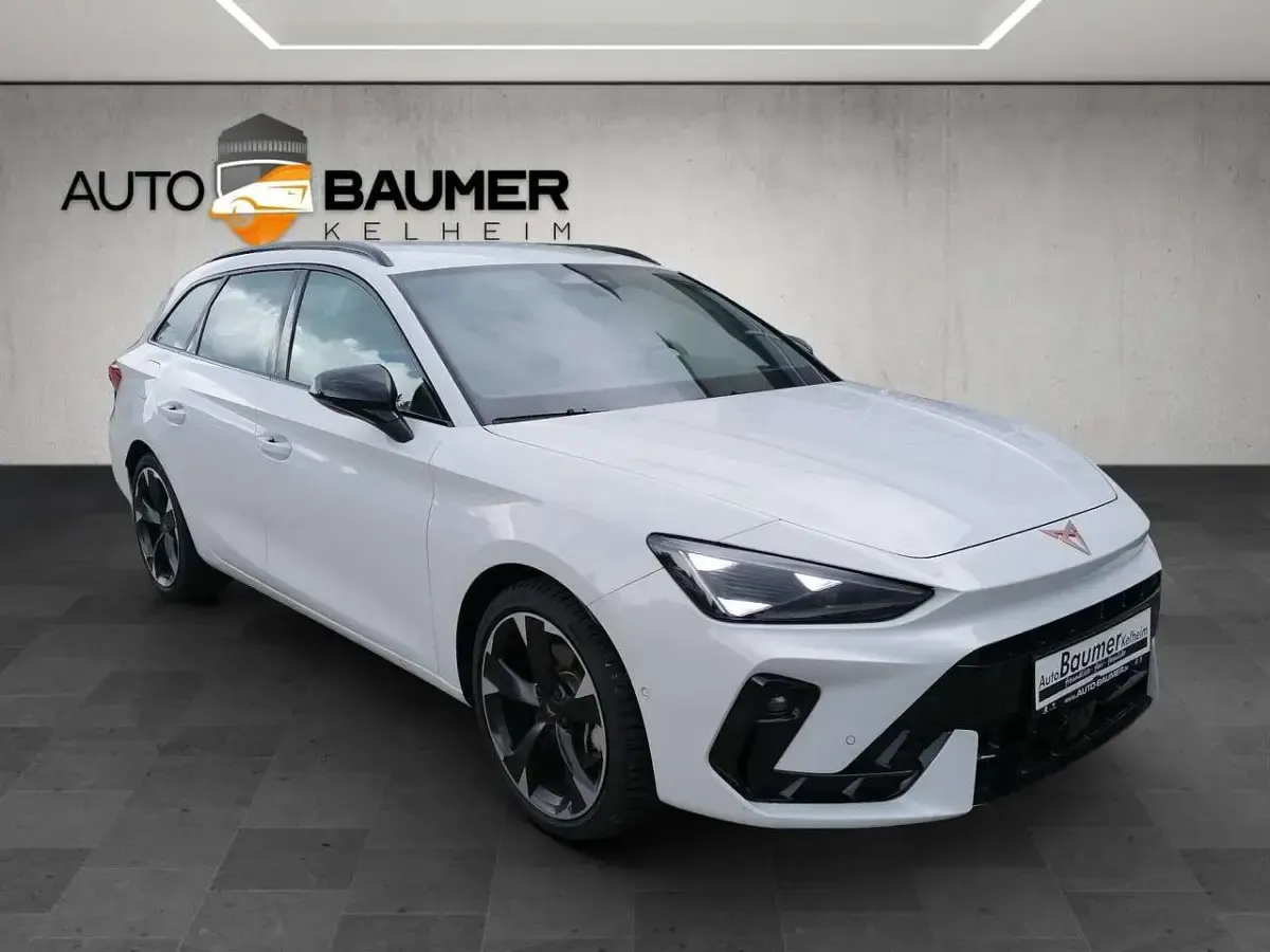 Gebraucht Cupra Leon 204 PS (150 kW) 2025 Blanco nevada/nevada white Kombi