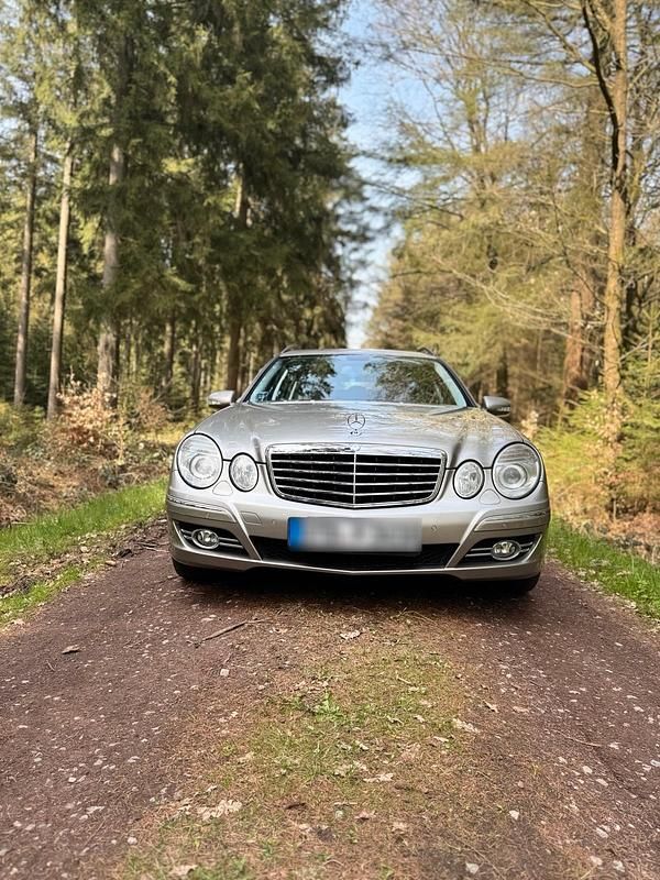 Gebraucht Mercedes E320 225 PS (165 kW) 2008 Grau Kombi