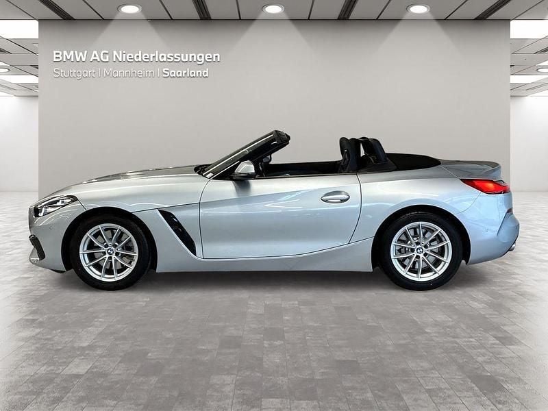 Gebraucht BMW Z4 197 PS (144 kW) 2022 Silber Cabrio