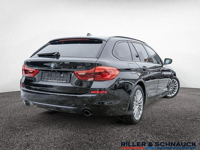 Gebraucht BMW 520 Sport Line 190 PS (139 kW) 2020 Schwarz Kombi
