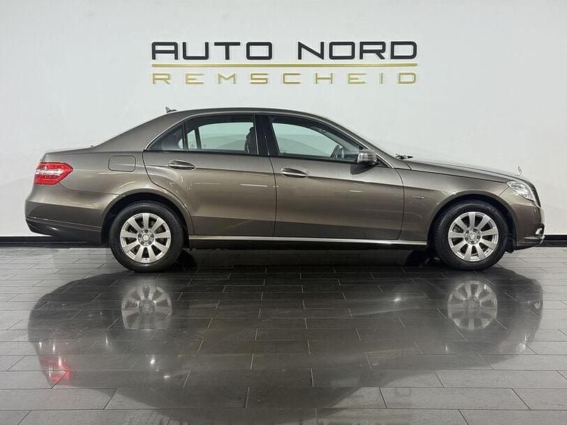 Gebraucht Mercedes E220 170 PS (125 kW) 2009 Grau Limousine
