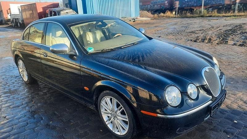 Schwarz Gebraucht 2007 Jaguar S-Type Executive Limousine | 2.850 € (Superpreis) - Bild 1/4