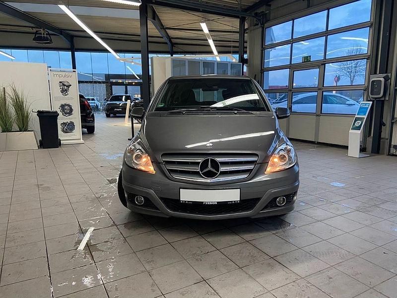 Gebraucht Mercedes B160 95 PS (69 kW) 2009 Grau Van / Kleinbus