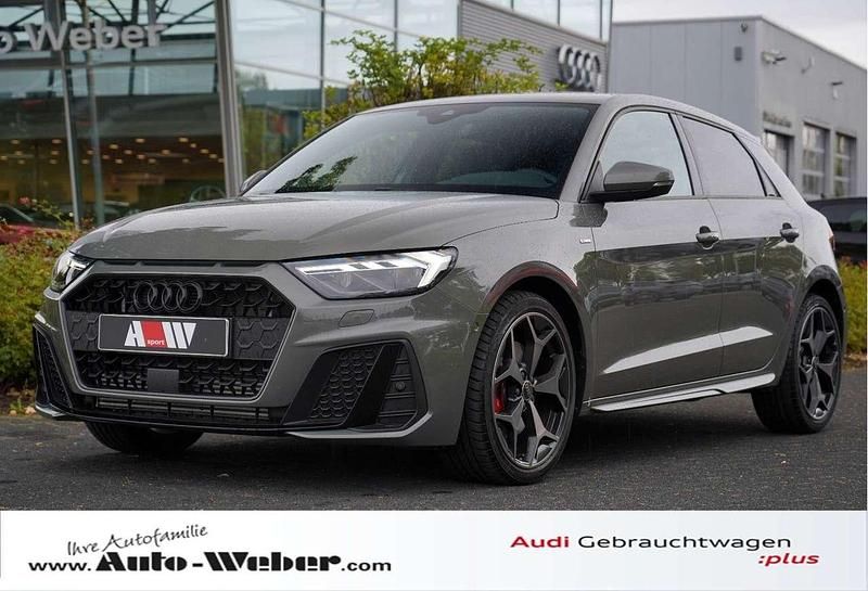 Blau Gebraucht 2025 Audi A1 Sportback Ambiente Kleinwagen | 38.900 € - Bild 1/4